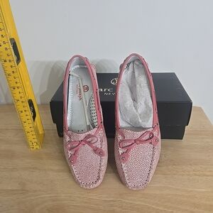 Naturalizer Pink Bow Driving Loafers
